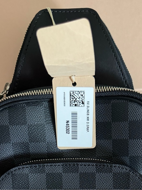 Louis Vuitton Other - Louis Vuitton Avenue Slingbag